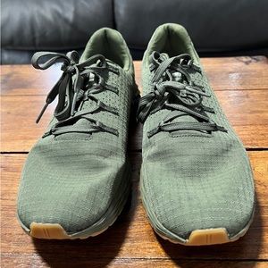 Nobull Ripstop runners size 10 Mens